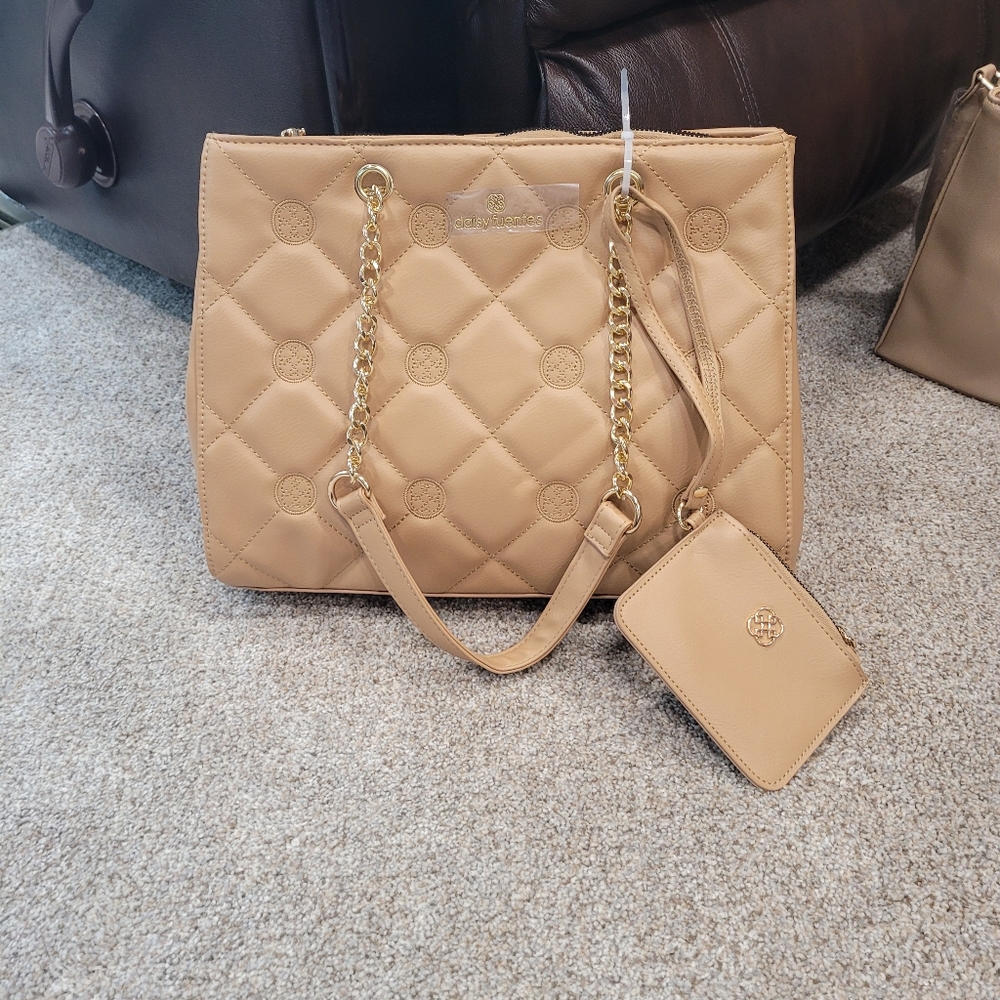 Daisy Fuentes purse